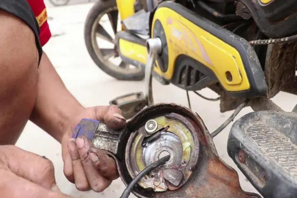 贵州电动车刹车故障